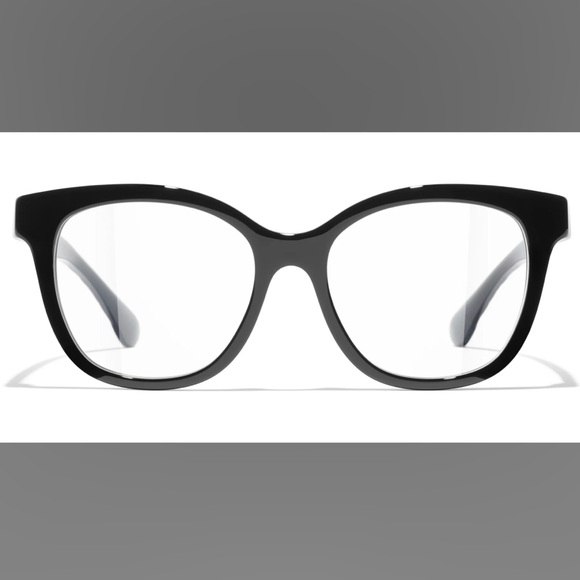 CHANEL BUTTERFLY EYEGLASSES 🤓 - Picture 4 of 4